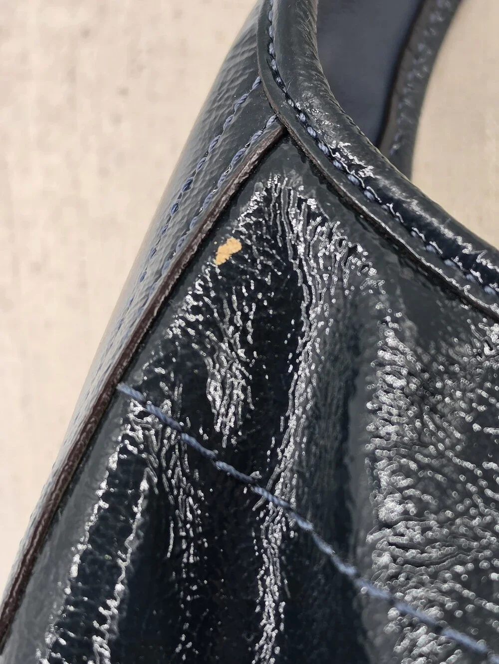 Coach F12886 Navy Patent Leather Hobo Shoulder Bag Gold Hardware Hangtag